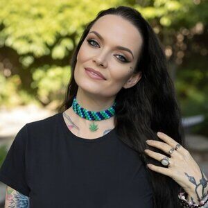 Higher Soul ✦ Beaded Choker ✦ Green Leaf Pendant Adjustable Festival OS NWT